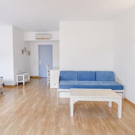 Hostal Hpc Porto Colom Exterior photo