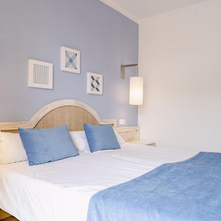 Hostal Hpc Porto Colom Exterior photo